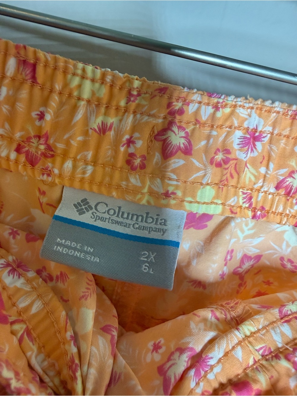 Columbia women’s sandy river II printed shorts orange floral size 2X outdoors - Picture 2 of 6